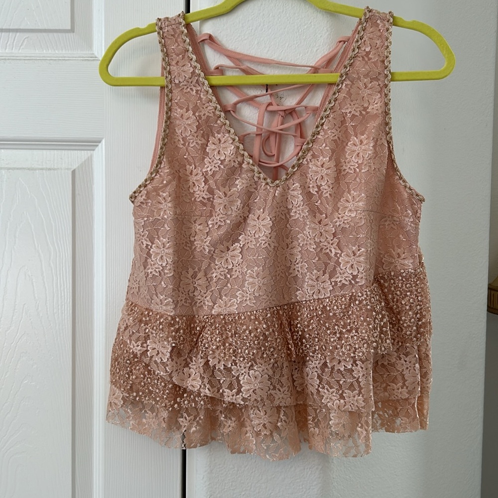POL V-Neck lace tank top with race ruffle tiers and tie back closure
